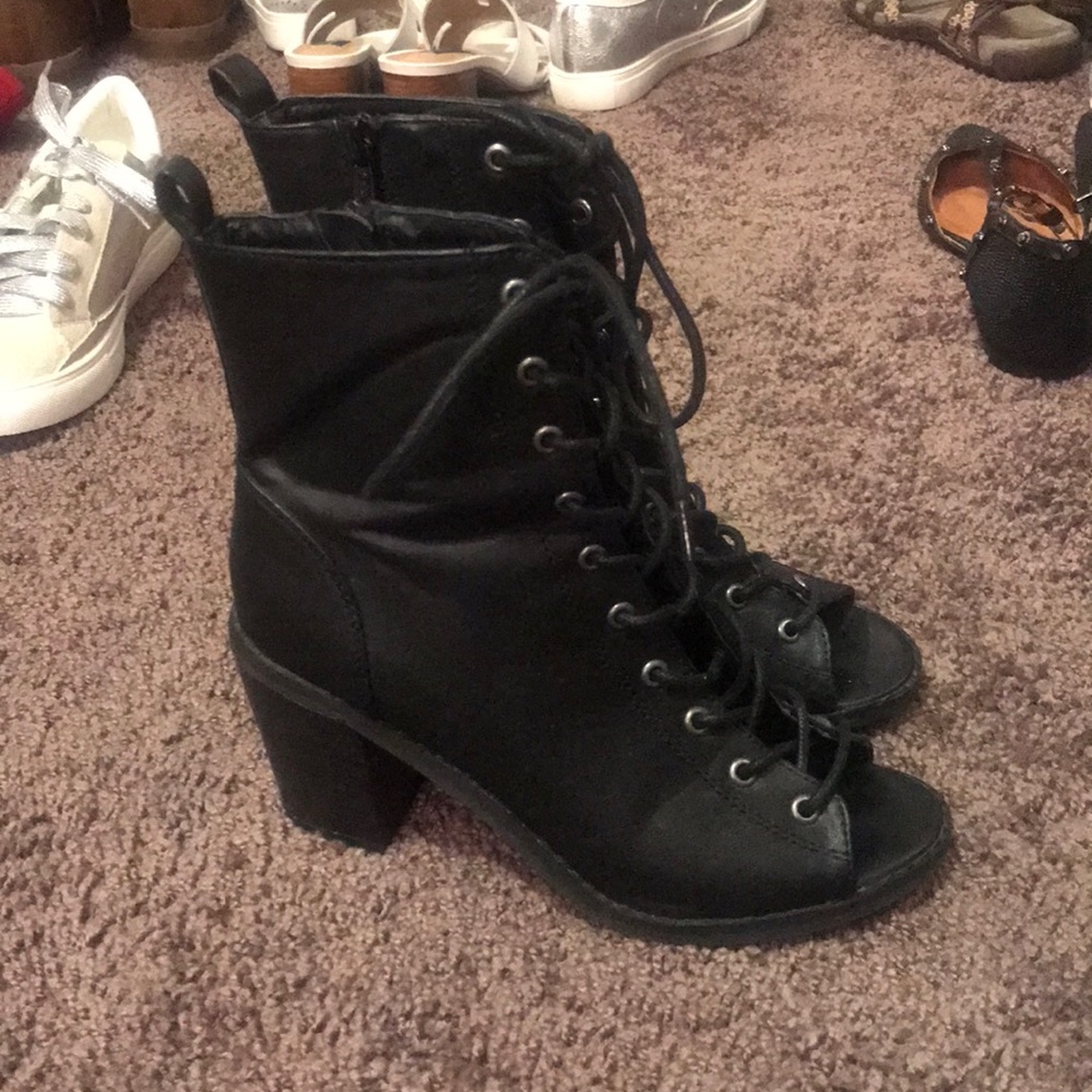 Black lace up heels